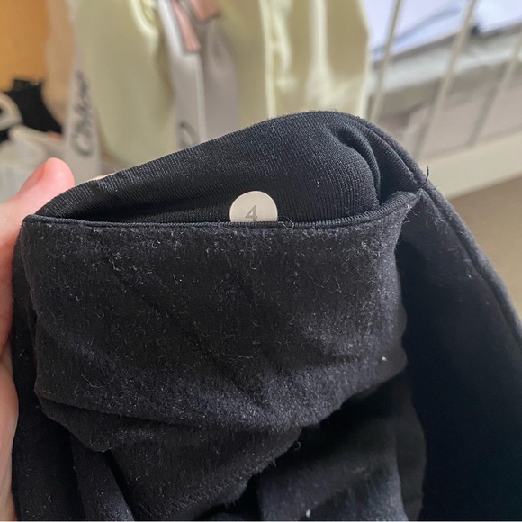 Lululemon yoga pants - Picture 3 of 3